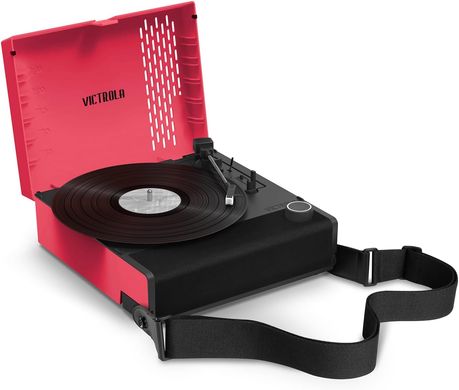 Портативный проигрыватель винила Victrola Revolution GO, PINK